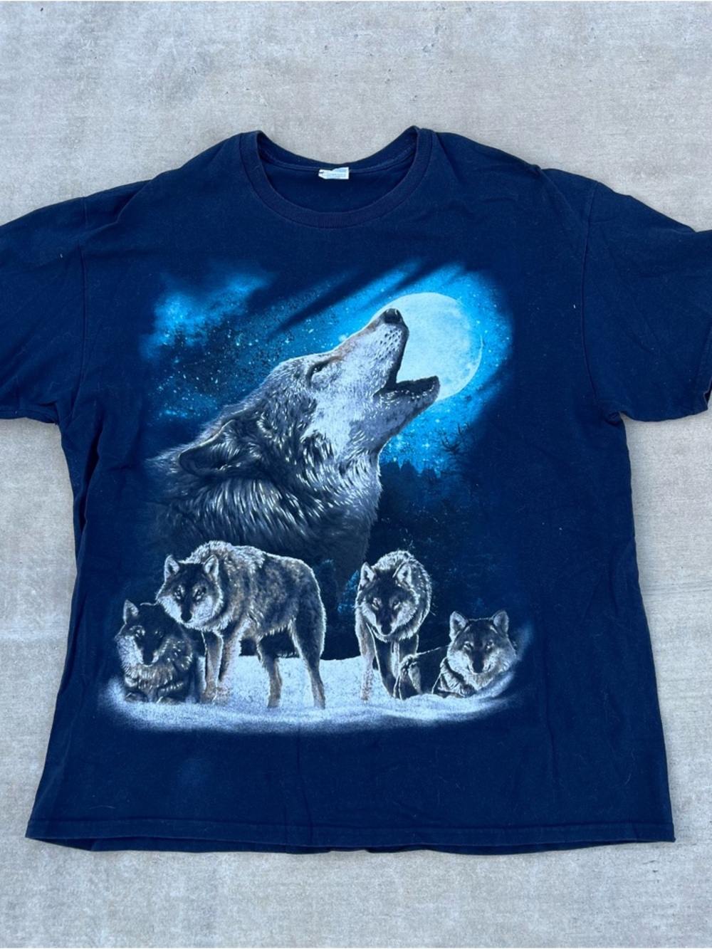 Vintage Navy Wolf Graphic Short-Sleeve Tee size XL Fits L